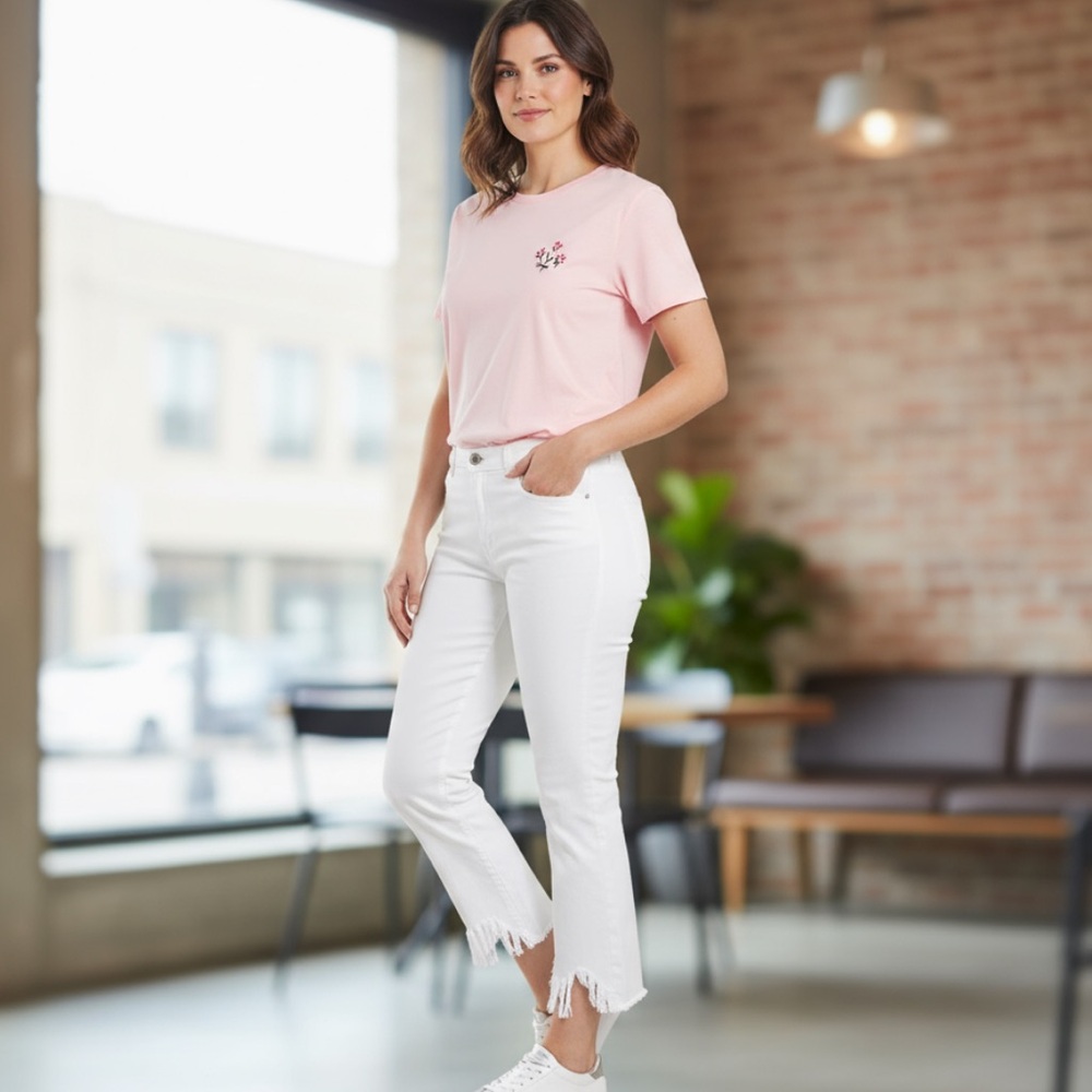 Before you with love brand Women's White frayed hem Jeans nwt!